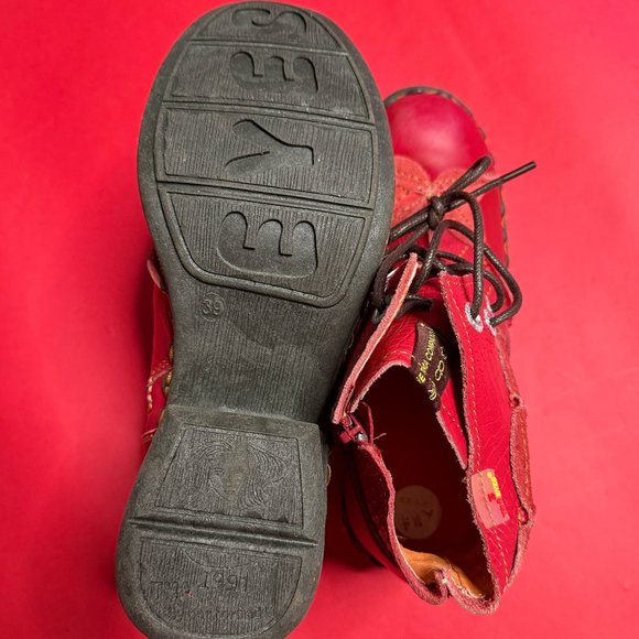 Unique Red Leather Ankle Boots – Low Heel, Lace-Up, Side Zipper, Size 39 (US 8) - Picture 7 of 12